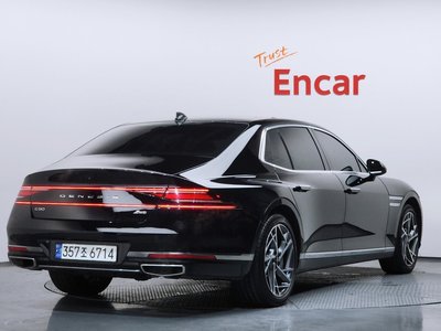 صورة 3 لـ 2023 Genesis G90 (RS4)