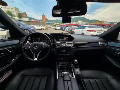 صورة 9 لـ 2015 Mercedes-BENZ E-CLASS