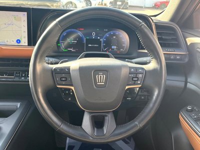 TOYOTA CROWN CROSSOVER - 8