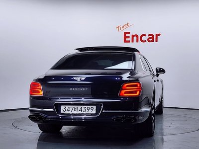 BENTLEY FLYING SPUR - 3