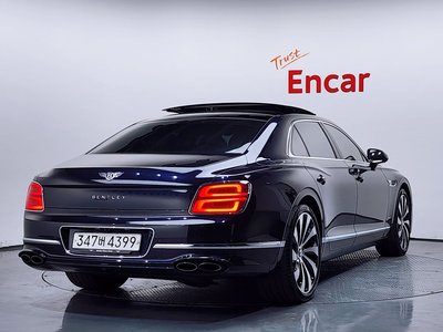 BENTLEY FLYING SPUR - 4