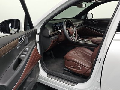 صورة 10 لـ 2024 Genesis GV80