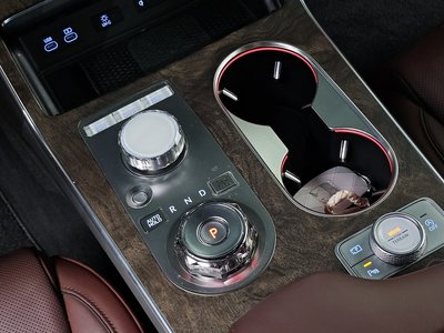 صورة 9 لـ 2024 Genesis GV80