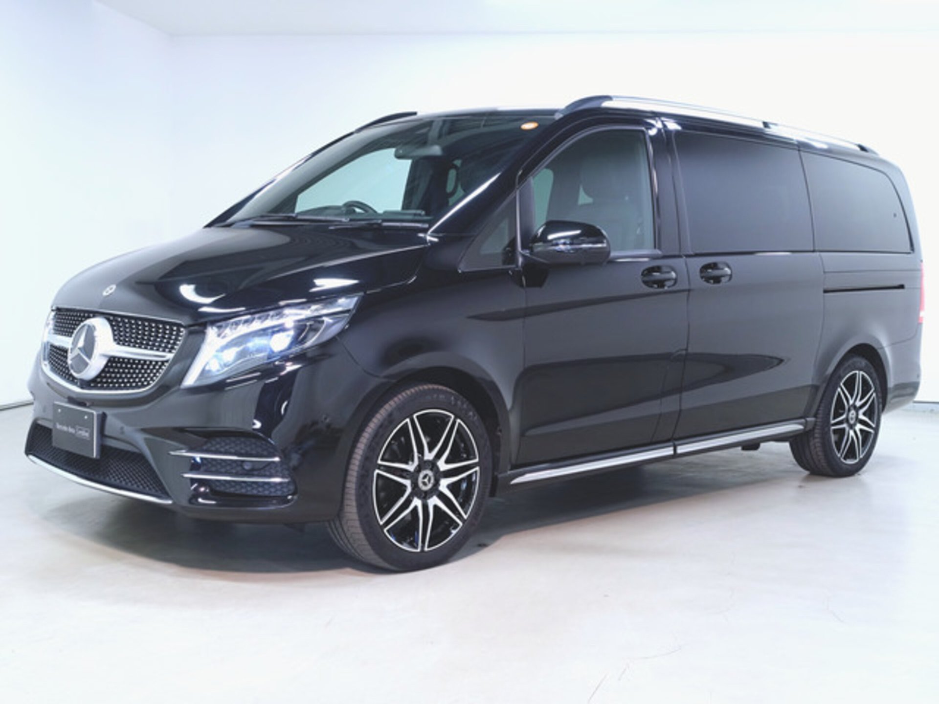 MERCEDES-BENZ V-CLASS - View 1