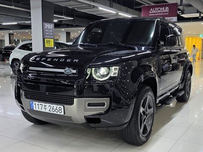 LAND ROVER DEFENDER - 1