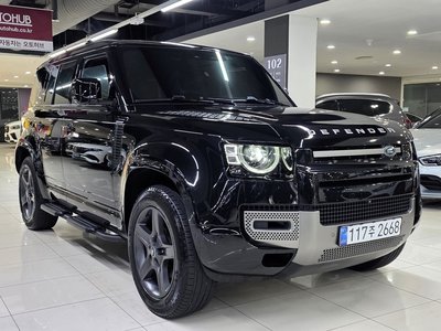 LAND ROVER DEFENDER - 2