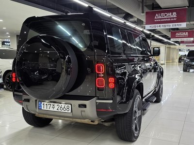 LAND ROVER DEFENDER - 3