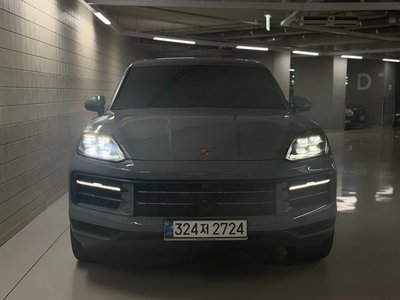 PORSCHE CAYENNE - 1