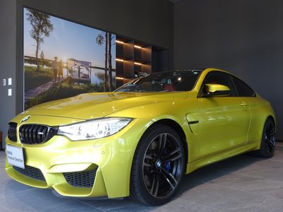 BMW M4 COUPE