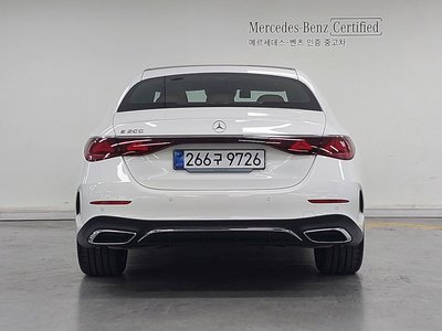 MERCEDES-BENZ E-CLASS - 3