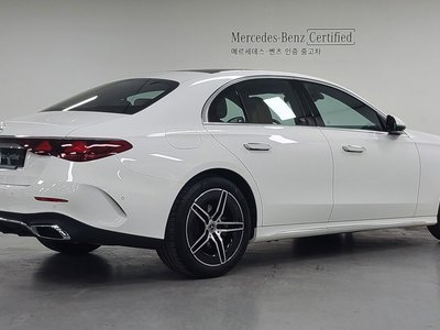 MERCEDES-BENZ E-CLASS - 5