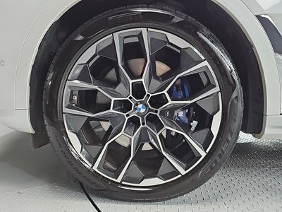 BMW X7 - 6