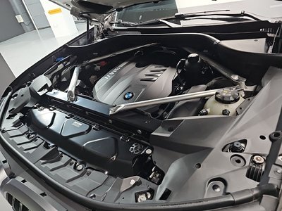 BMW X7 - 7