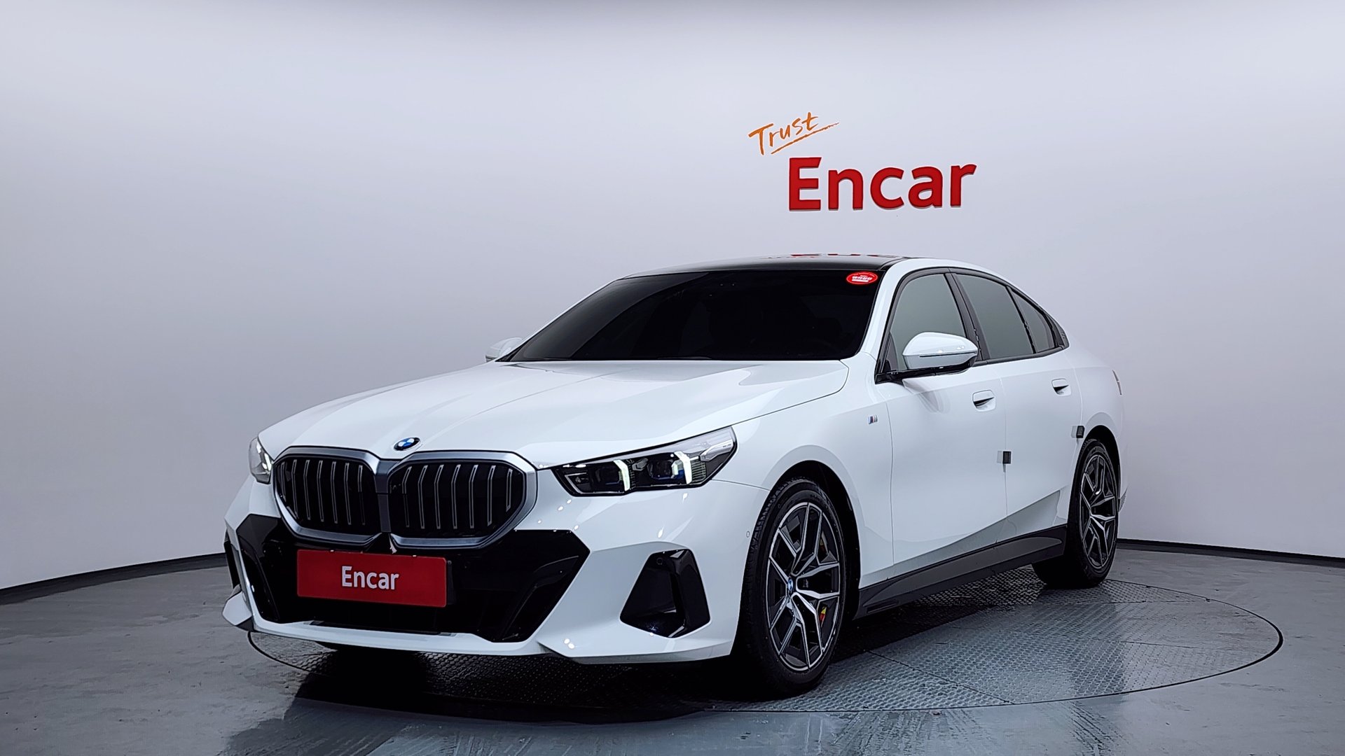 BMW 5 SERIES - View 1