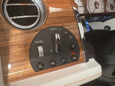 2016 ROLLS-ROYCE DAWN thumbnail 53