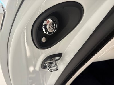 2016 ROLLS-ROYCE DAWN thumbnail 40