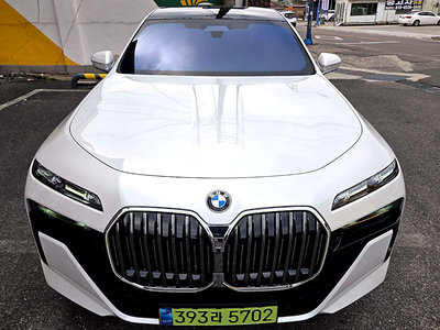 BMW 7 SERIES - 1