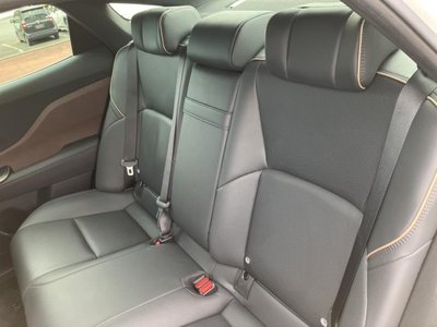 TOYOTA CROWN CROSSOVER - 7