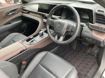 TOYOTA CROWN CROSSOVER - 4