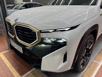 BMW XM - 4