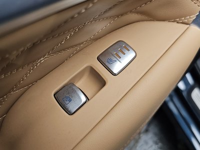 2022 Genesis THE NEW G70 — миниатюра 29