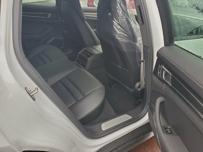 PORSCHE PANAMERA - 10