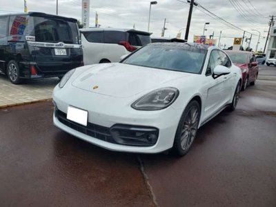 PORSCHE PANAMERA - 2