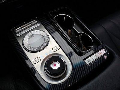 GENESIS G80 (RG3) - 9