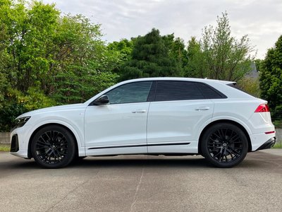 AUDI Q8 - 3