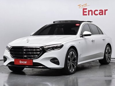 MERCEDES-BENZ E-CLASS - 1