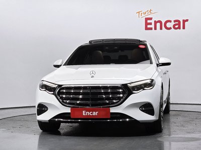 MERCEDES-BENZ E-CLASS - 2