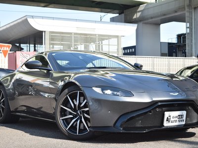 ASTON MARTIN VANTAGE - 3