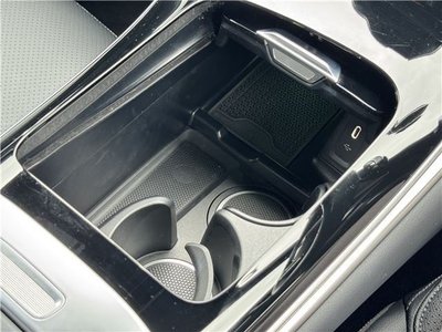 صورة 9 لـ 2024 Mercedes-BENZ GLC