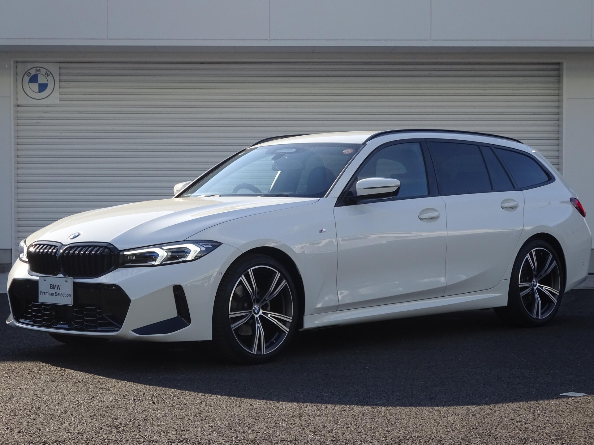 BMW 3 SERIES TOURING - View 1