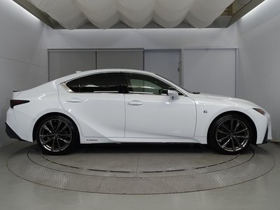 LEXUS IS - 4