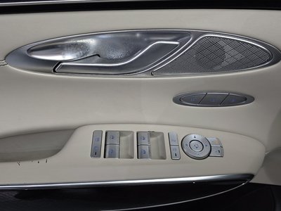 2022 Genesis GV70 — миниатюра 19