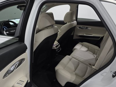 2022 Genesis GV70 — миниатюра 16