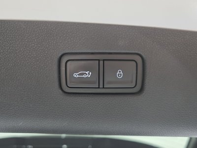 2022 Genesis GV70 — миниатюра 33