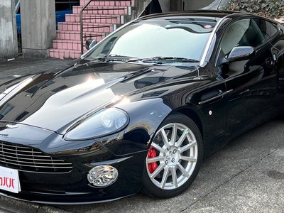 ASTON MARTIN V12 VANQUISH S ULTIMATE EDITION - 1