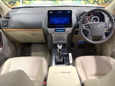 TOYOTA LAND CRUISER PRADO - 2