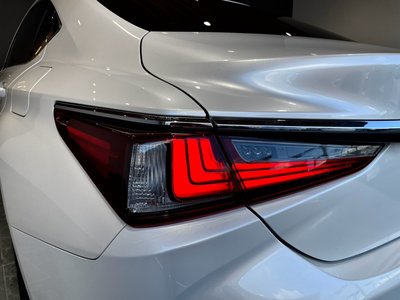 2024 Lexus ES 缩略图 33