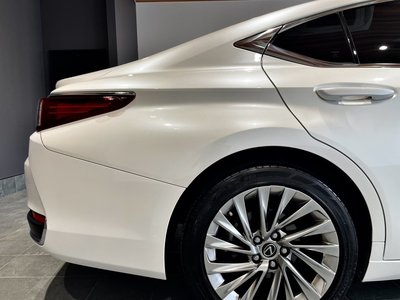 2024 Lexus ES 缩略图 19