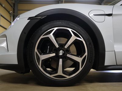 2024 Porsche TAYCAN 缩略图 64