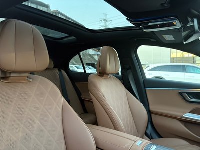 MERCEDES-BENZ E-CLASS - 8