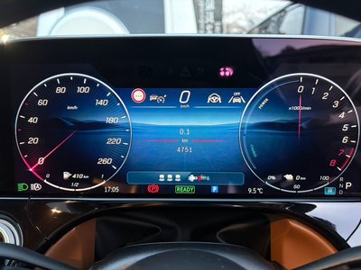 MERCEDES-BENZ E-CLASS - 10