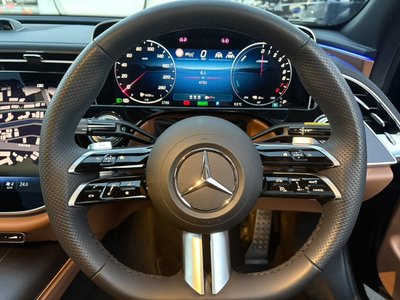 MERCEDES-BENZ E-CLASS - 9