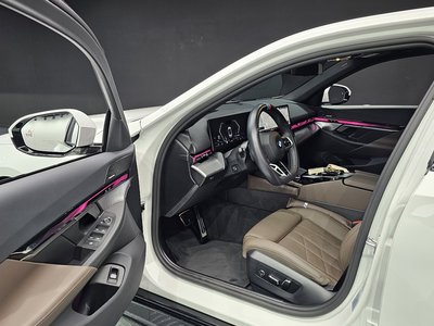 صورة مصغرة 13 لـ 2025 BMW 5 SERIES