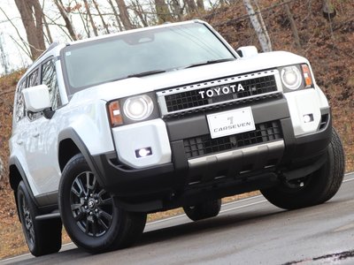 TOYOTA LAND CRUISER 250 - 7