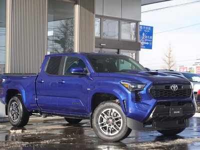TOYOTA TACOMA - 1