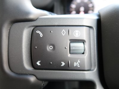 2025 LAND Rover DEFENDER 缩略图 43
